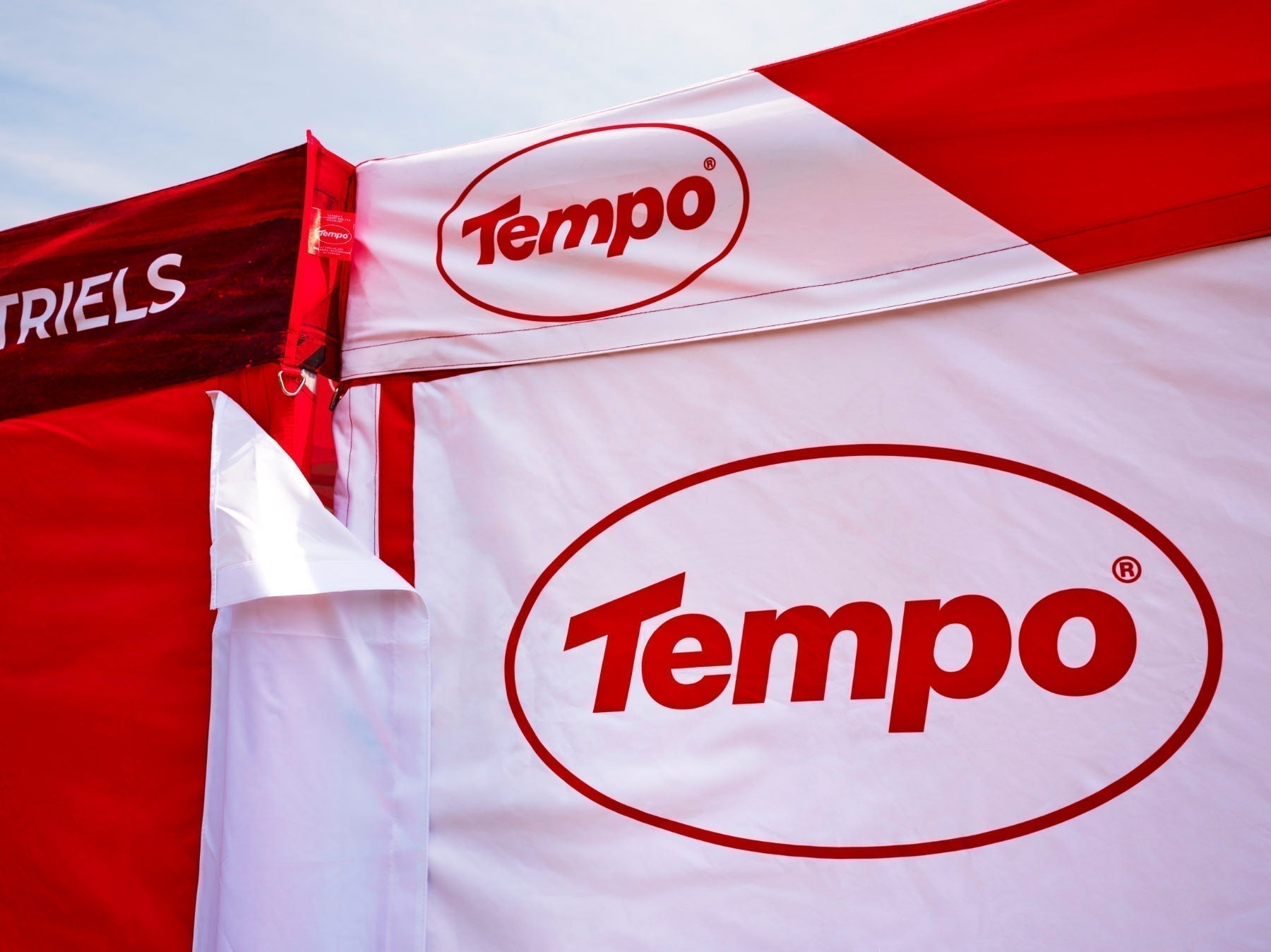 Comment choisir la tente promotionnelle parfaite pour vos événements : guide complet